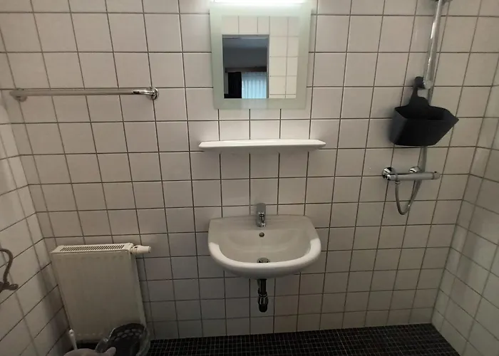 Waldfrieden 招待所 3*